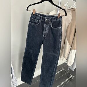 Women’s jeans